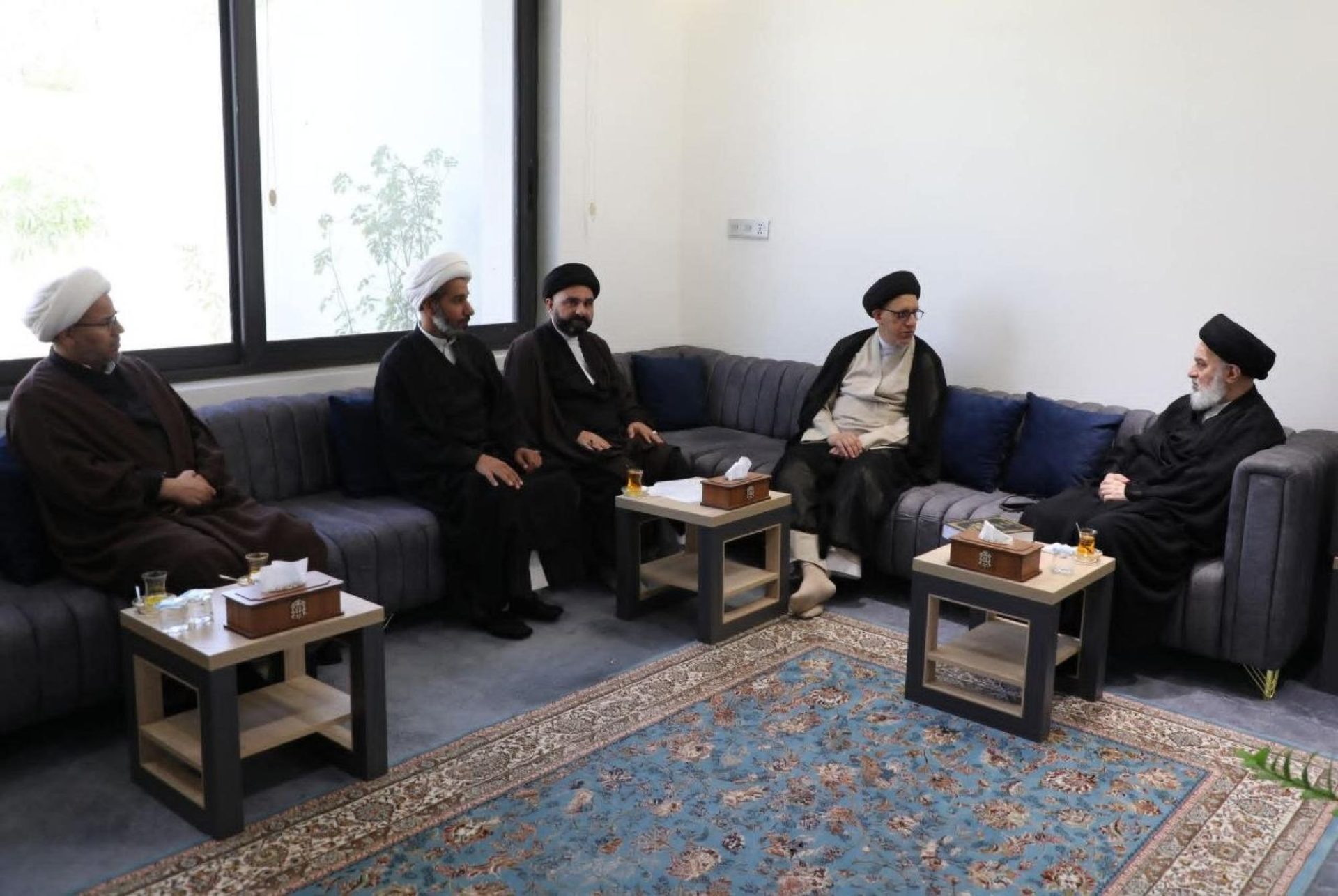 السيد الصافي ممثل المرجعية الدينية العليا